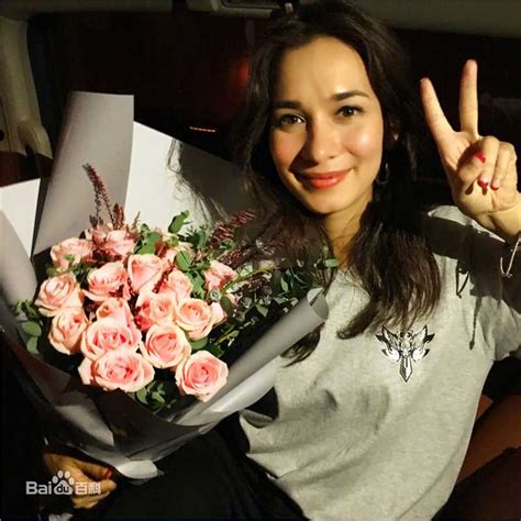 CELINA JADE Official 卢靖姍官方INS (@celinajade) .